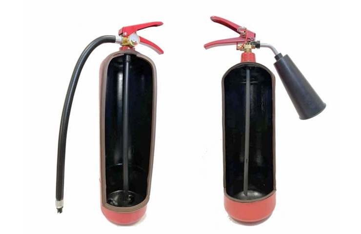 В продаже появились учебные огнетушители (макеты)